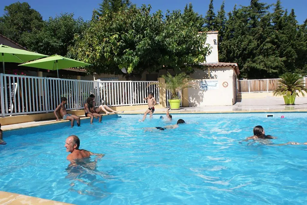 Campsite Camping L' Arlesienne Hotel