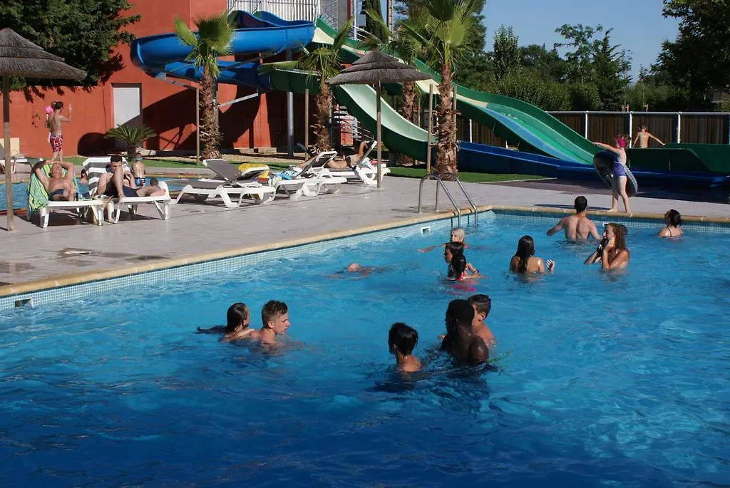 Camping L' Arlesienne Hotel France